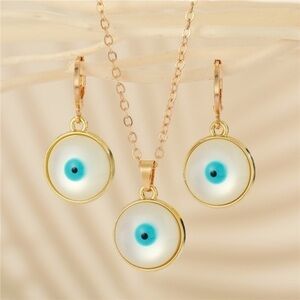NEW!! 💛 Evil Eye Necklace and Earrings Set